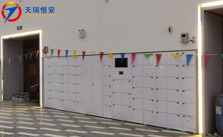 自助存包柜